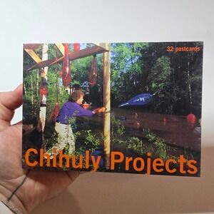 VTG Chihuly Projects 32 Postcards Boxed Set Dale Chihuly Glass Art Installations